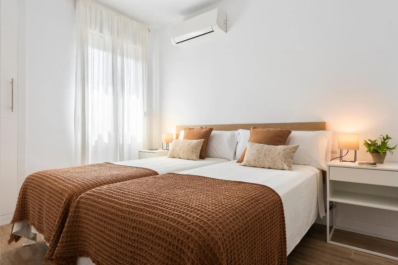 Avanti Luz De Sevilla, Hazte Un Regalo Y Disfrutalo 0*, Sevilha Espanha